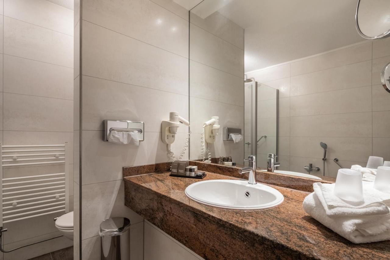Van Der Valk Hotel Den Haag - Ворсхотен Экстерьер фото